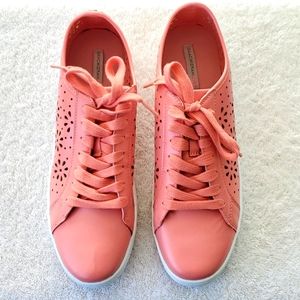 Issac Mizrahi Lace Up Sneakers - pink SZ 12